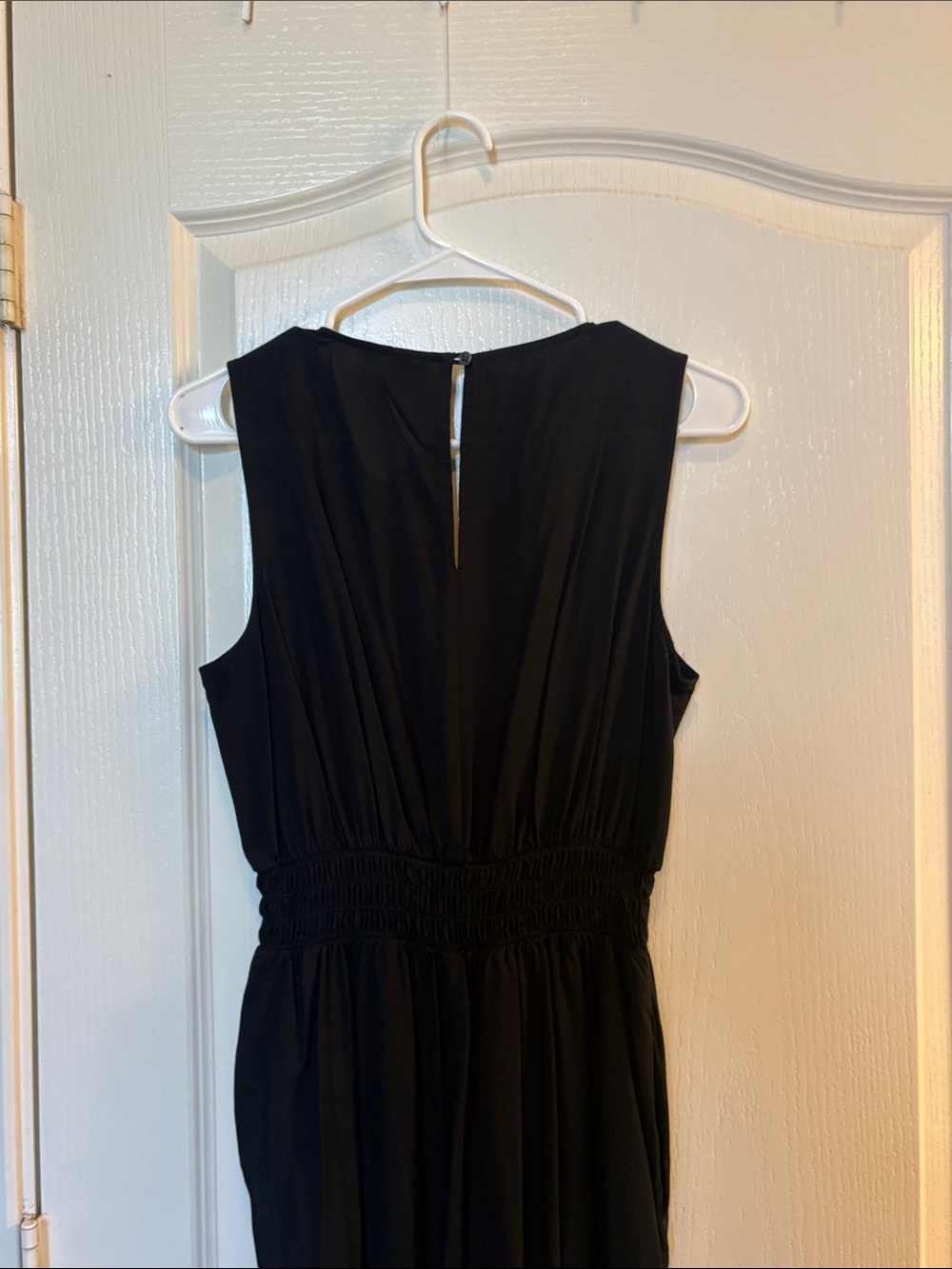 GAP Classic Black Sleeveless Jumpsuit V neck with Pockets - Picture 9 of 12